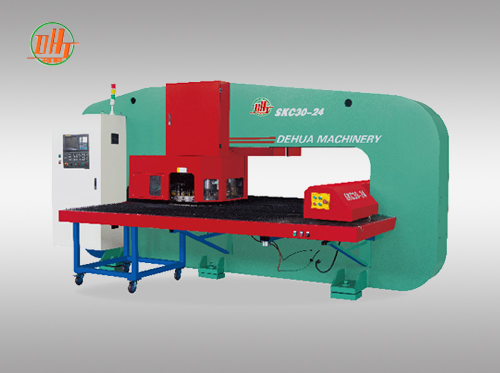 SKC30系列機(jī)械式數(shù)控轉(zhuǎn)塔沖床